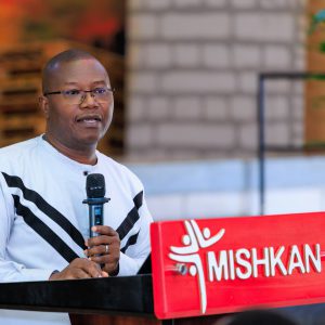 Pr. Victor Odundo